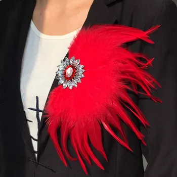 Halloween dāvanu pin vīrietis sievietes tērps banketa Broša Rotaslietas luksusa sarkano spalvu kristāla ņieburs kāzu aksesuāru piegādātājs